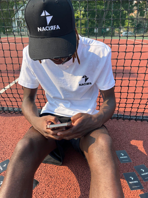Nacirfa Black Strapback Cap